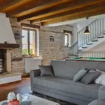 ヴィラ Rustic Marijanin Vrt With Pool In Tinjan