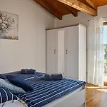 ヴィラ Rustic Marijanin Vrt With Pool In