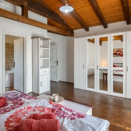 Rustic Marijanin Vrt With Pool In