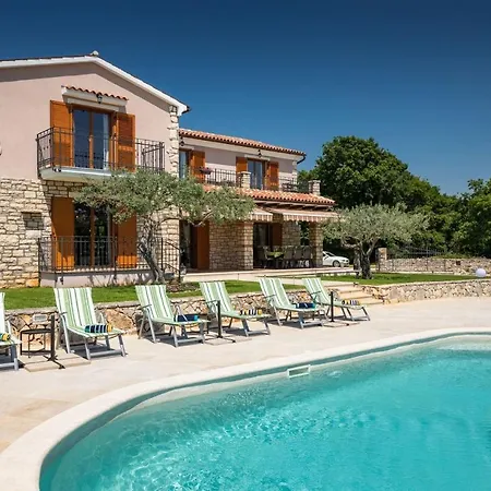 Rustic Marijanin Vrt With Pool In * Tinjan