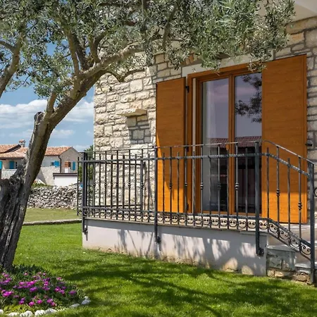 Rustic Marijanin Vrt With Pool In Villa *
