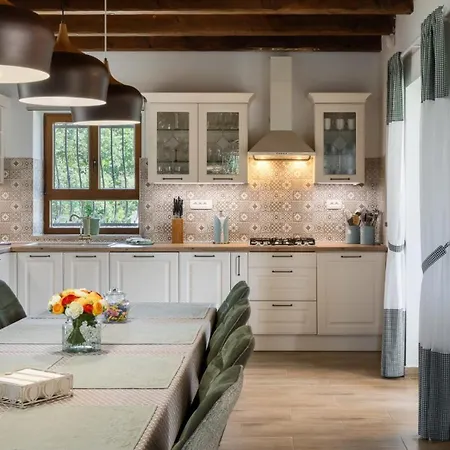 Rustic Marijanin Vrt With Pool In *