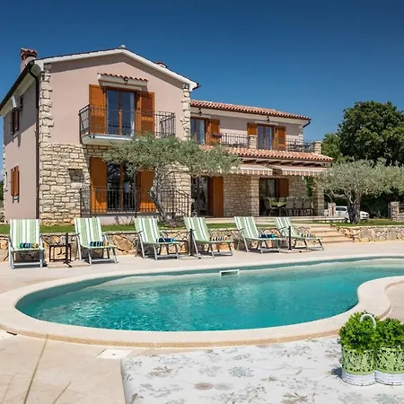 Rustic Marijanin Vrt With Pool In *