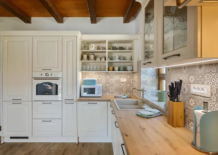 Vila Rustic Marijanin Vrt With Pool In