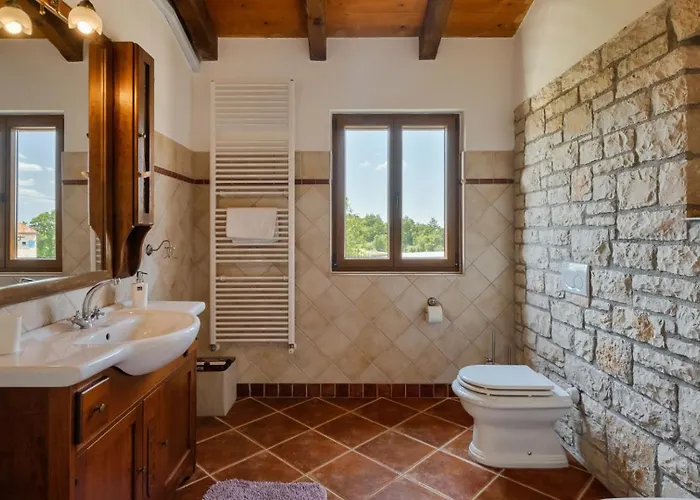 Rustic Marijanin Vrt With Pool In *