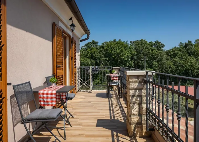 Rustic Marijanin Vrt With Pool In *