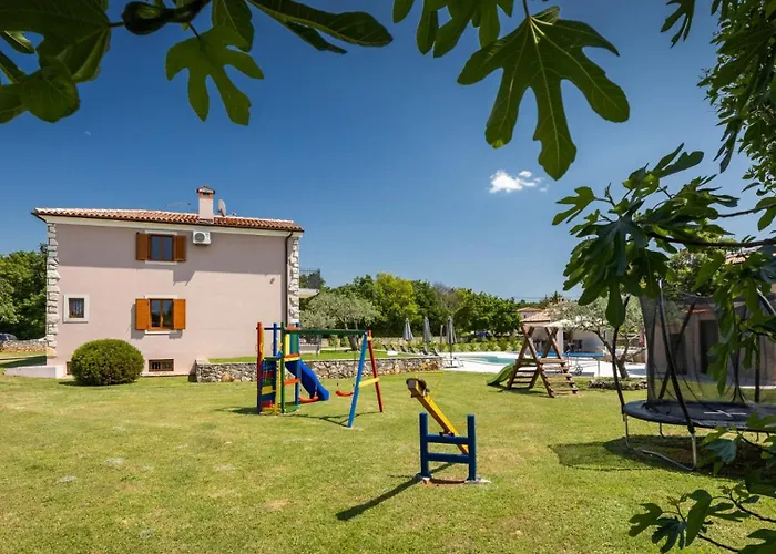 Vila Rustic Marijanin Vrt With Pool In