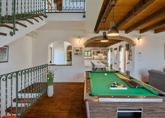 Rustic Marijanin Vrt With Pool In * Tinjan